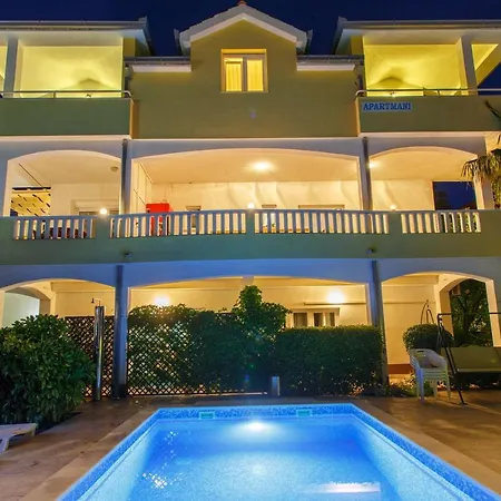 Kasalo 3* Trogir