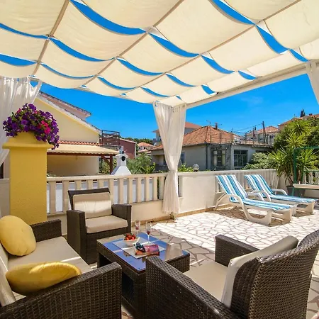 בית הארחה Kasalo 3*