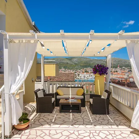 בית הארחה Kasalo 3*