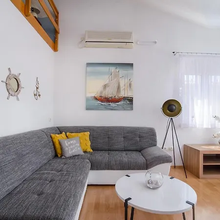 Kasalo בית הארחה 3*