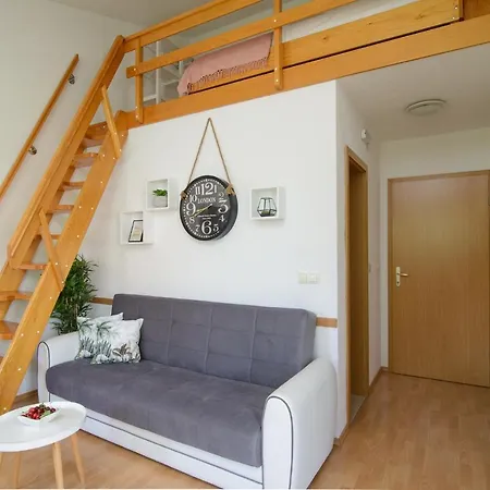 Kasalo 3* Trogir